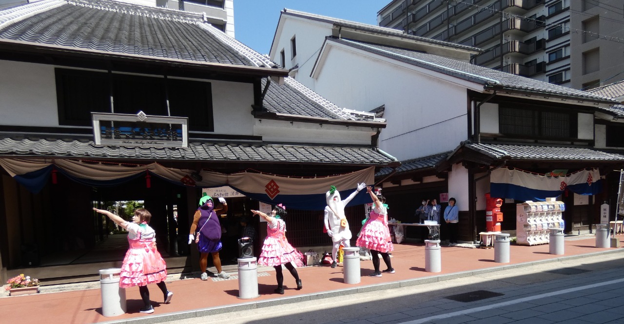 博多町屋ふるさと館前にて